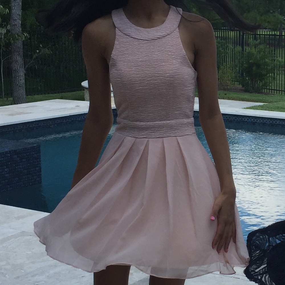 GORGEOUS Blush Pink Bow Homecoming Dress Size 0